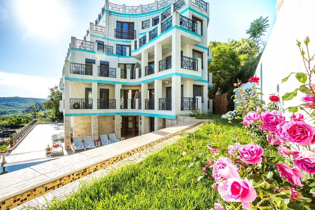Aparthotel Prostor Kavarna ภายนอก รูปภาพ