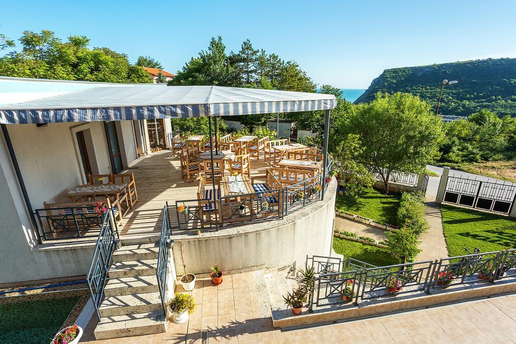 Aparthotel Prostor Kavarna ภายนอก รูปภาพ
