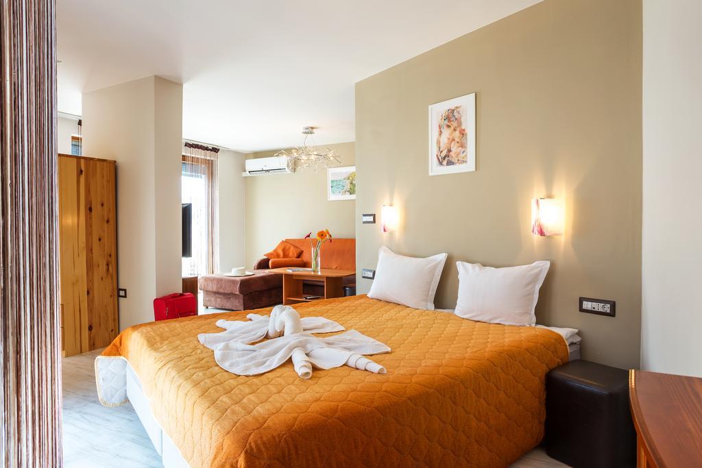 Aparthotel Prostor Kavarna ภายนอก รูปภาพ