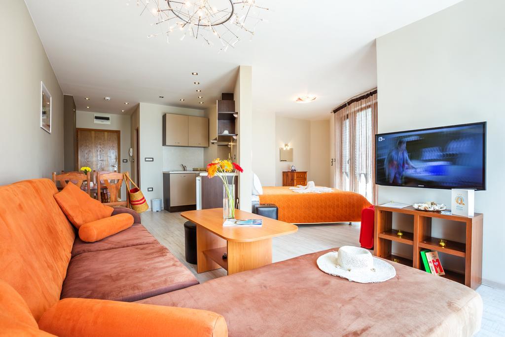 Aparthotel Prostor Kavarna ภายนอก รูปภาพ