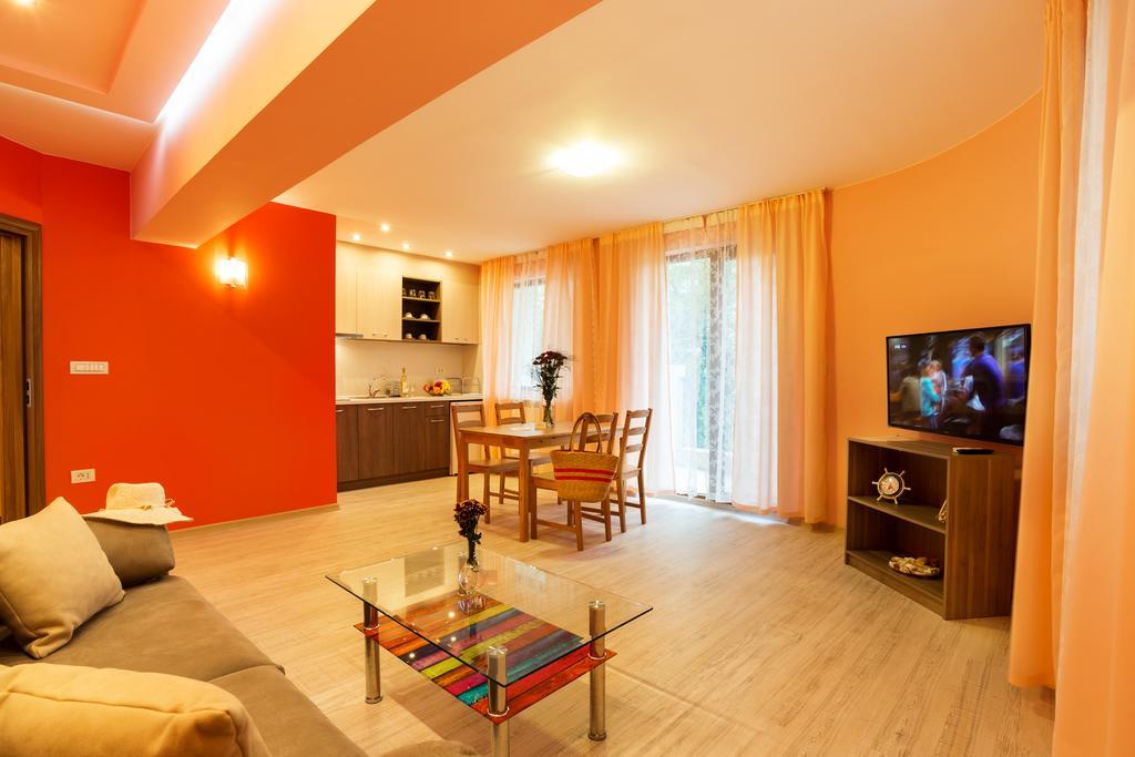Aparthotel Prostor Kavarna ภายนอก รูปภาพ